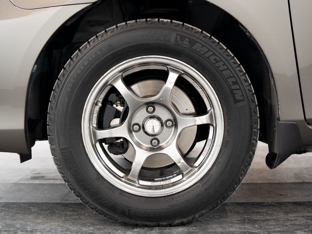 Toyota Corolla 2010 - фото автомобиля