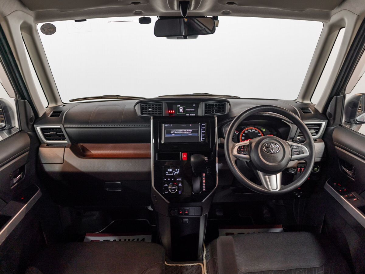 Toyota Tank 2019 - фото автомобиля