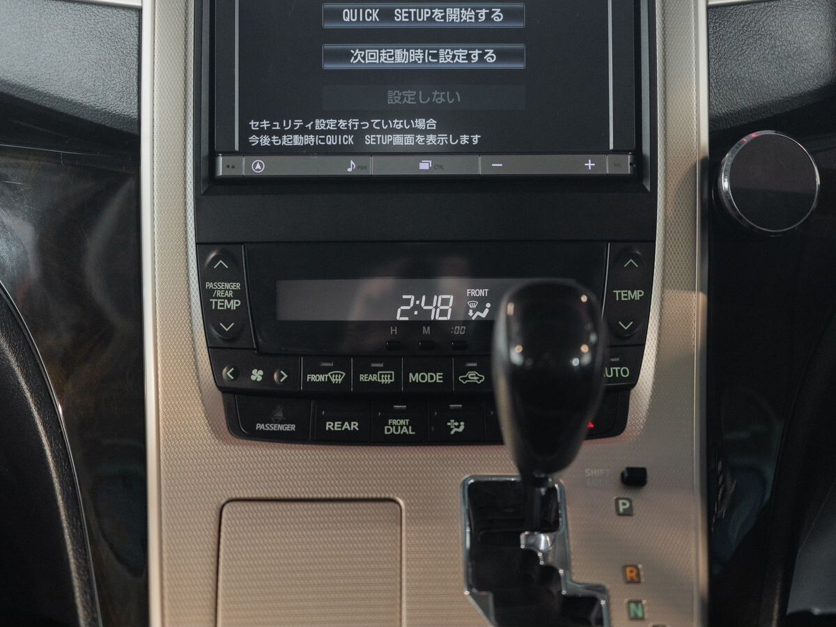 Toyota Alphard 2012 - фото автомобиля