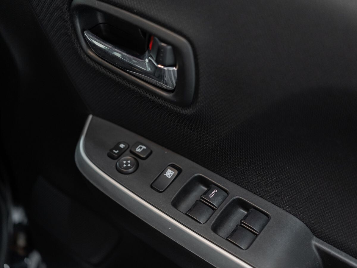 Suzuki Solio 2020 - фото автомобиля