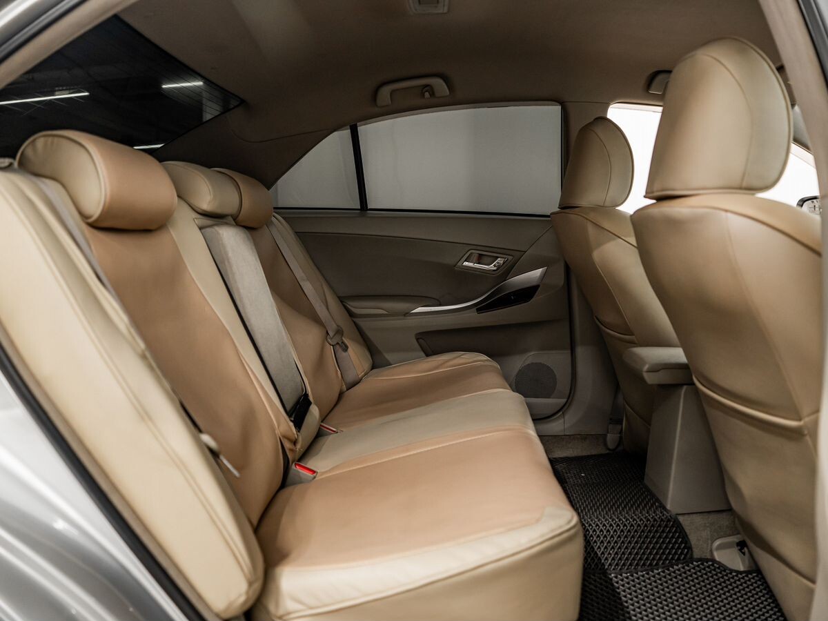 Toyota Premio 2011 - фото автомобиля