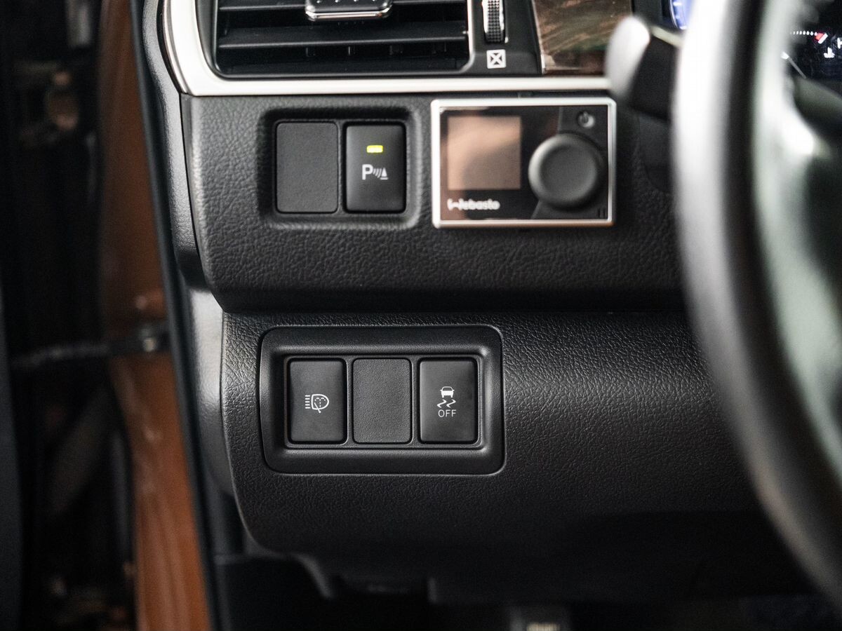 Toyota Camry 2017 - фото автомобиля