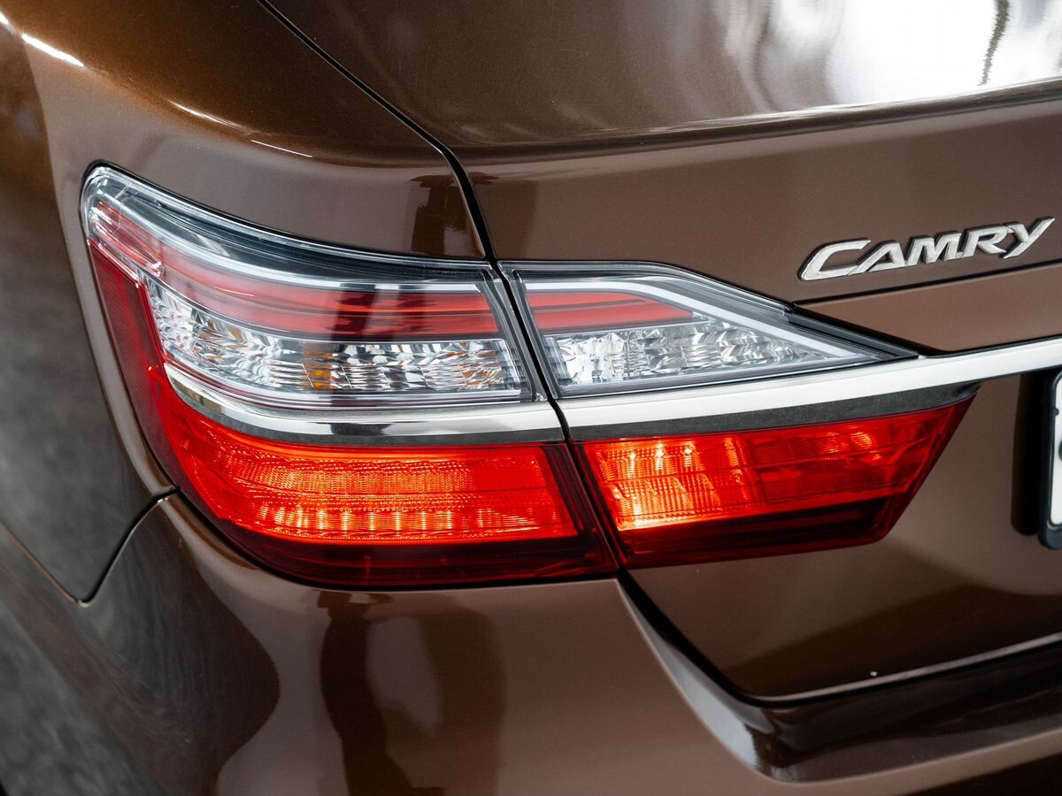 Toyota Camry 2017 - фото автомобиля