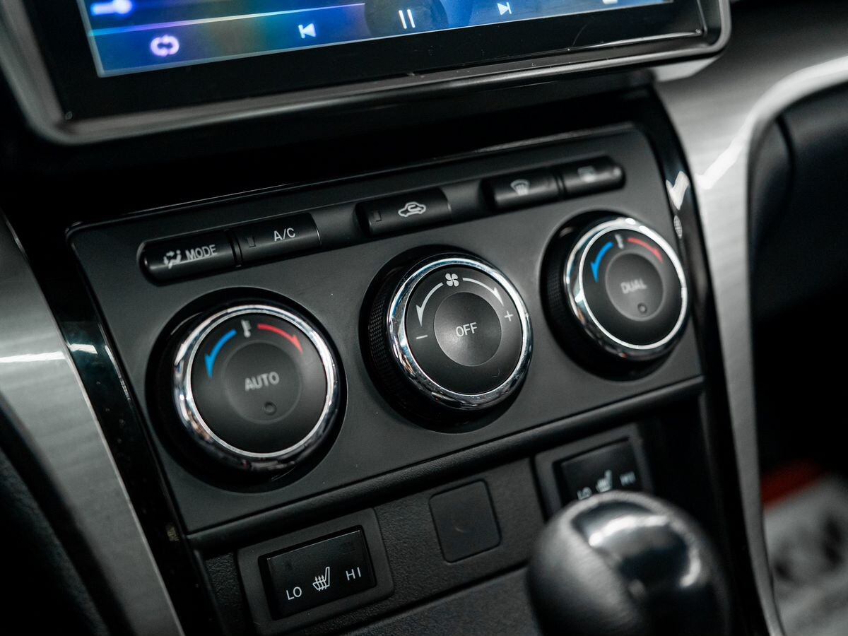 Mazda 6 2011 - фото автомобиля