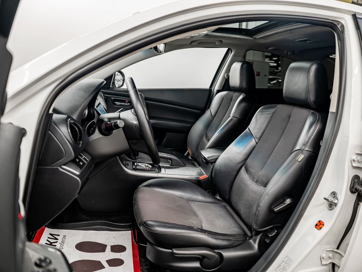 Mazda 6 2011 - фото автомобиля