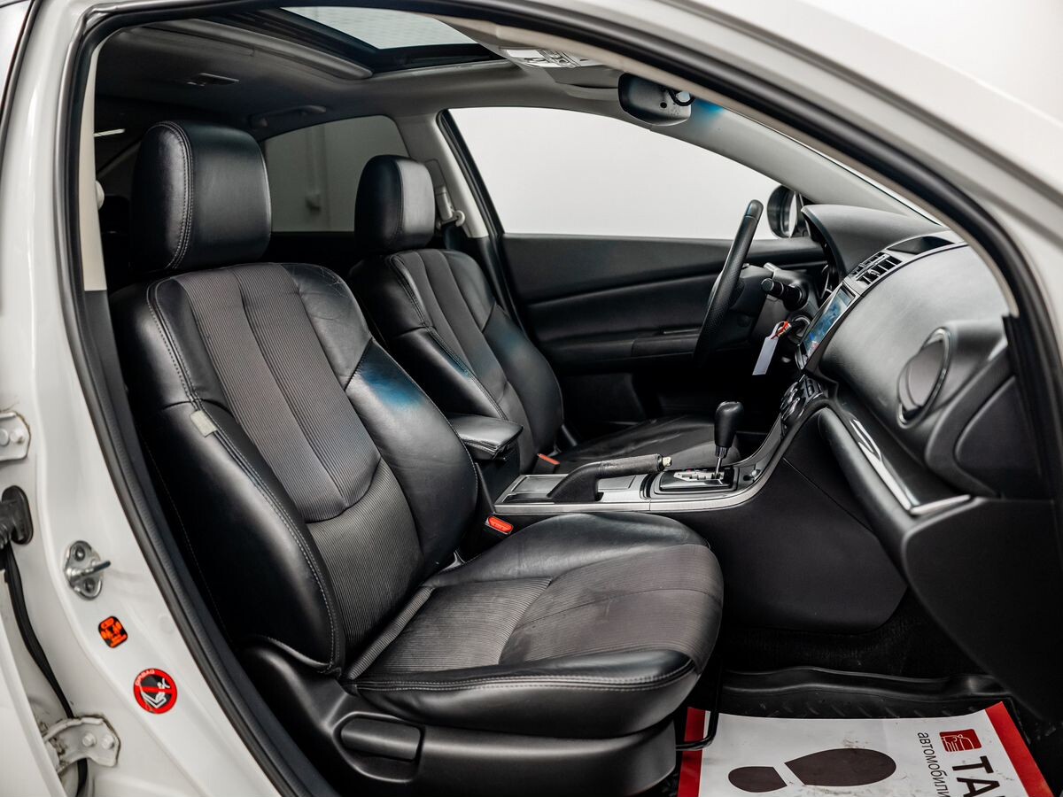 Mazda 6 2011 - фото автомобиля