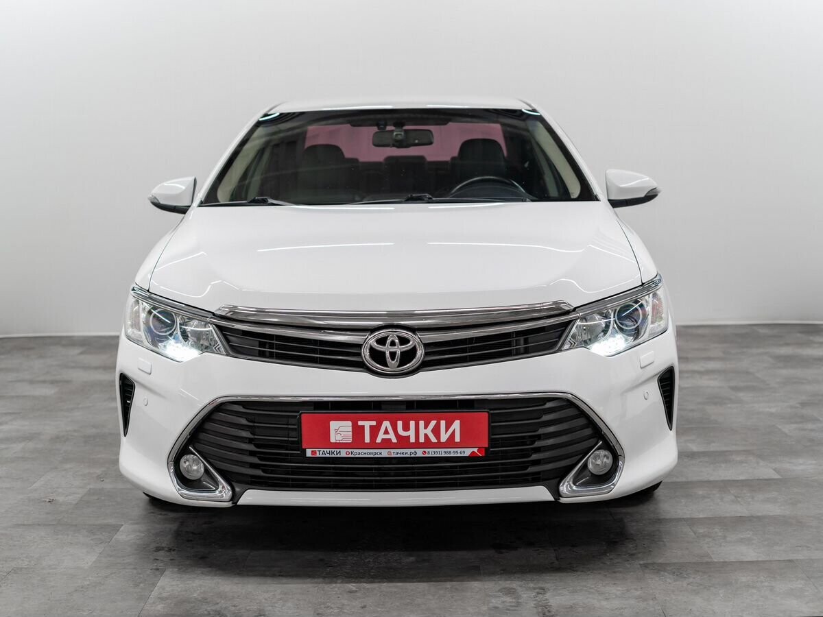 Toyota Camry 2015 - фото автомобиля