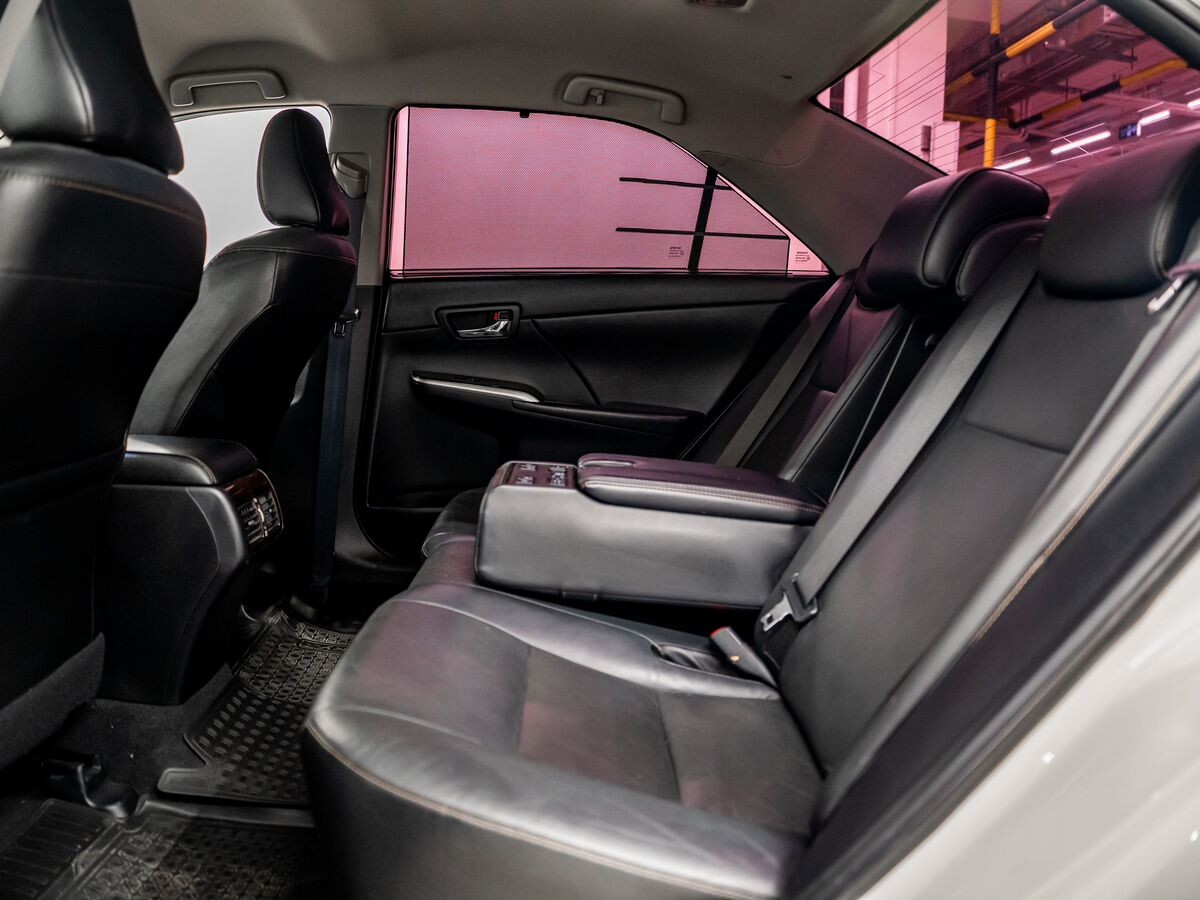 Toyota Camry 2015 - фото автомобиля