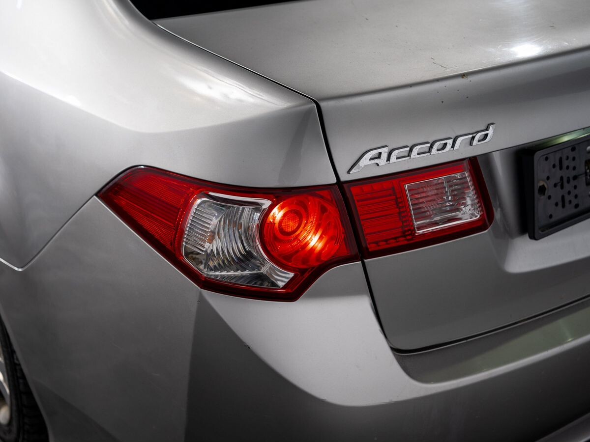 Honda Accord 2008 - фото автомобиля