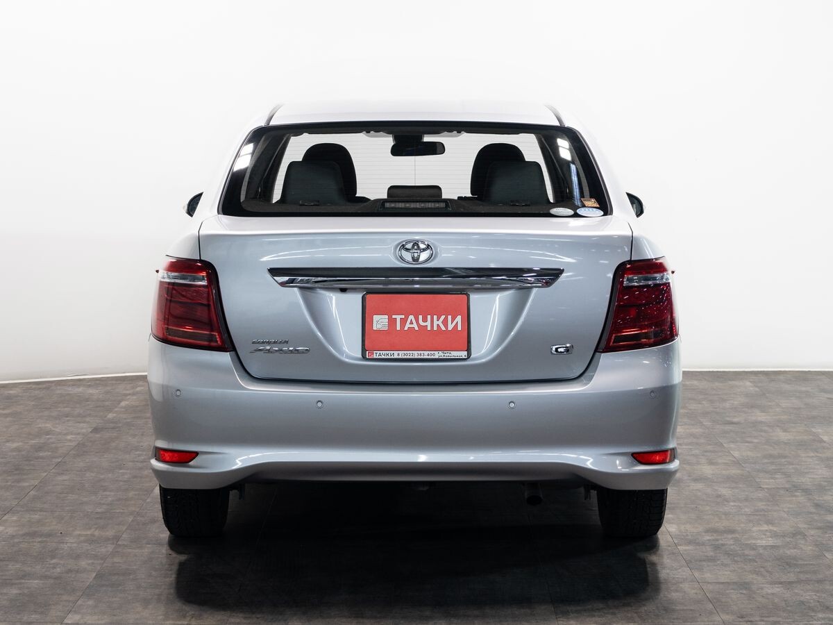 Toyota Corolla 2018 - фото автомобиля