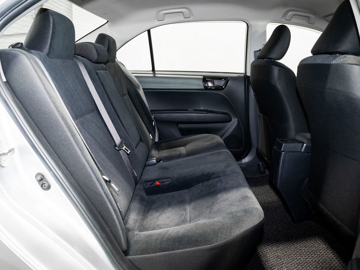 Toyota Corolla 2018 - фото автомобиля