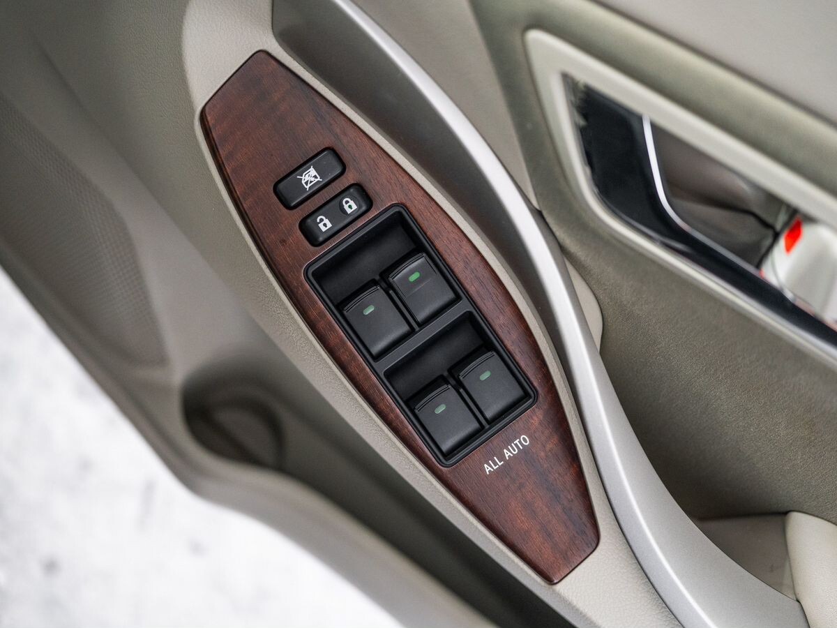 Toyota Premio 2012 - фото автомобиля