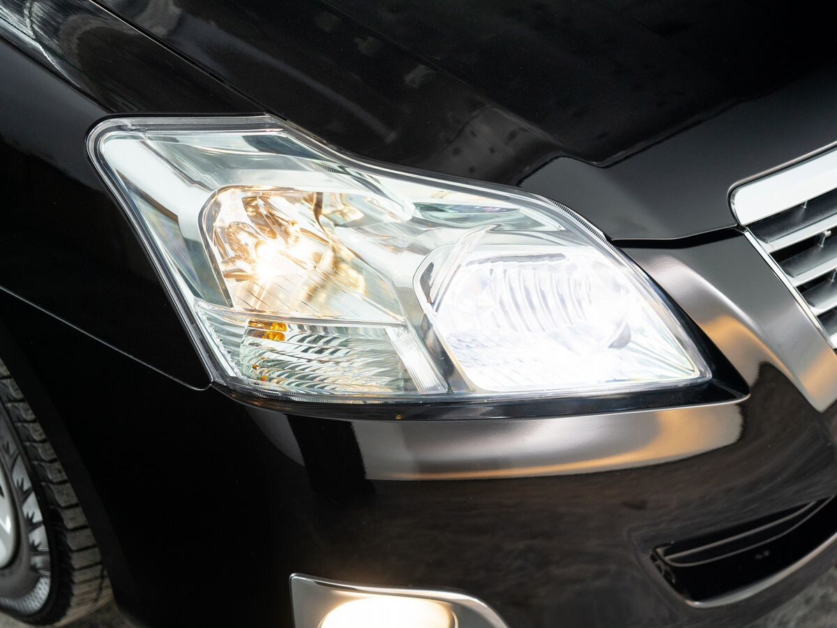 Toyota Premio 2012 - фото автомобиля