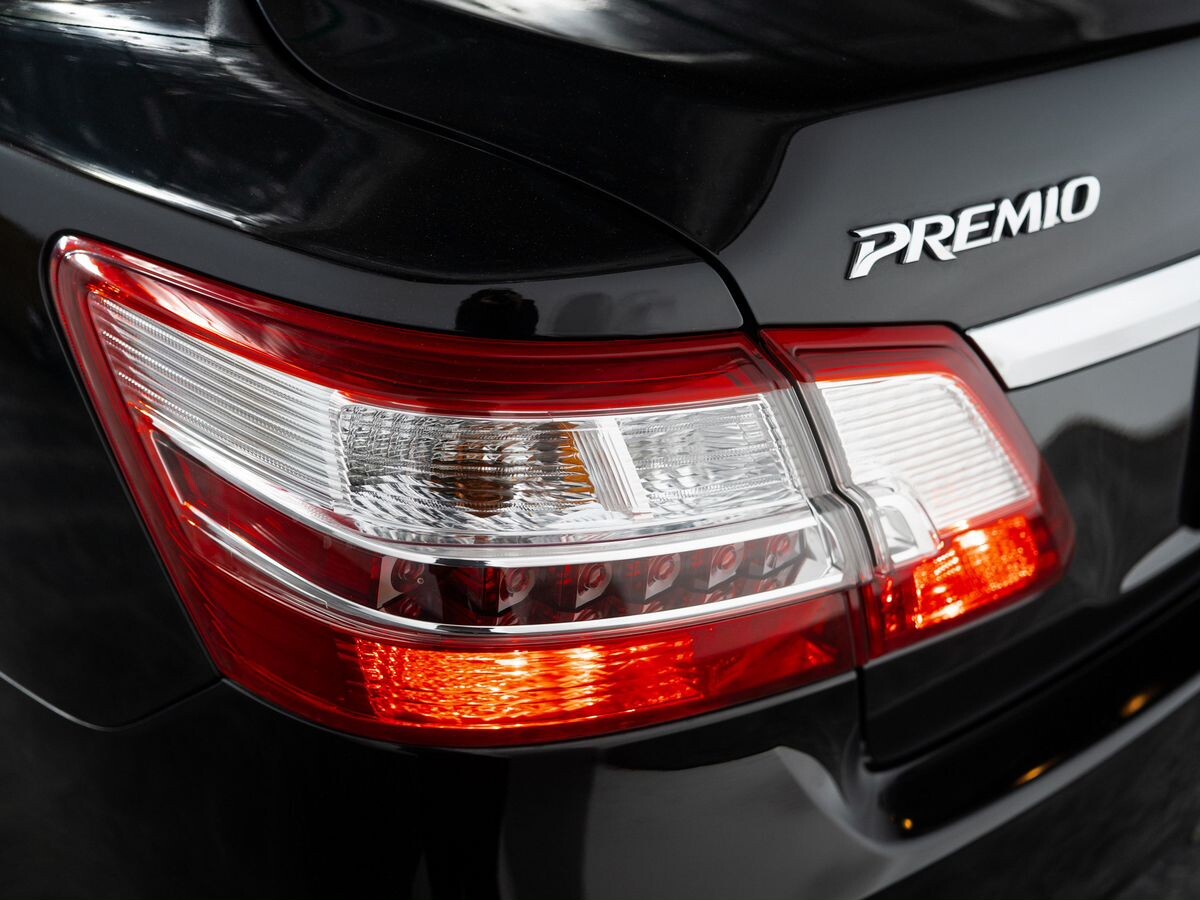 Toyota Premio 2012 - фото автомобиля