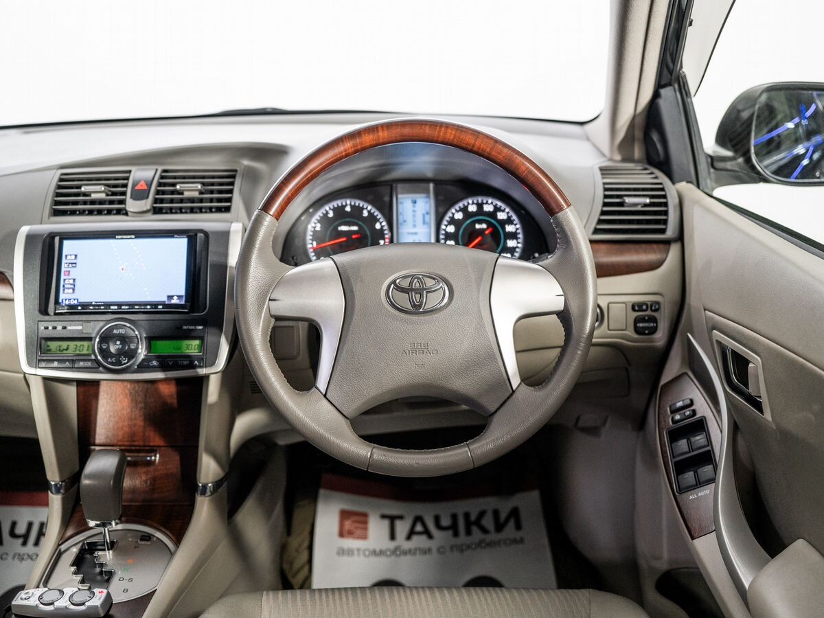 Toyota Premio 2012 - фото автомобиля