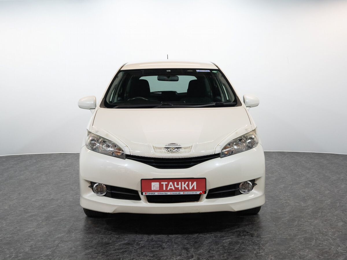 Toyota Wish 2011 - фото автомобиля