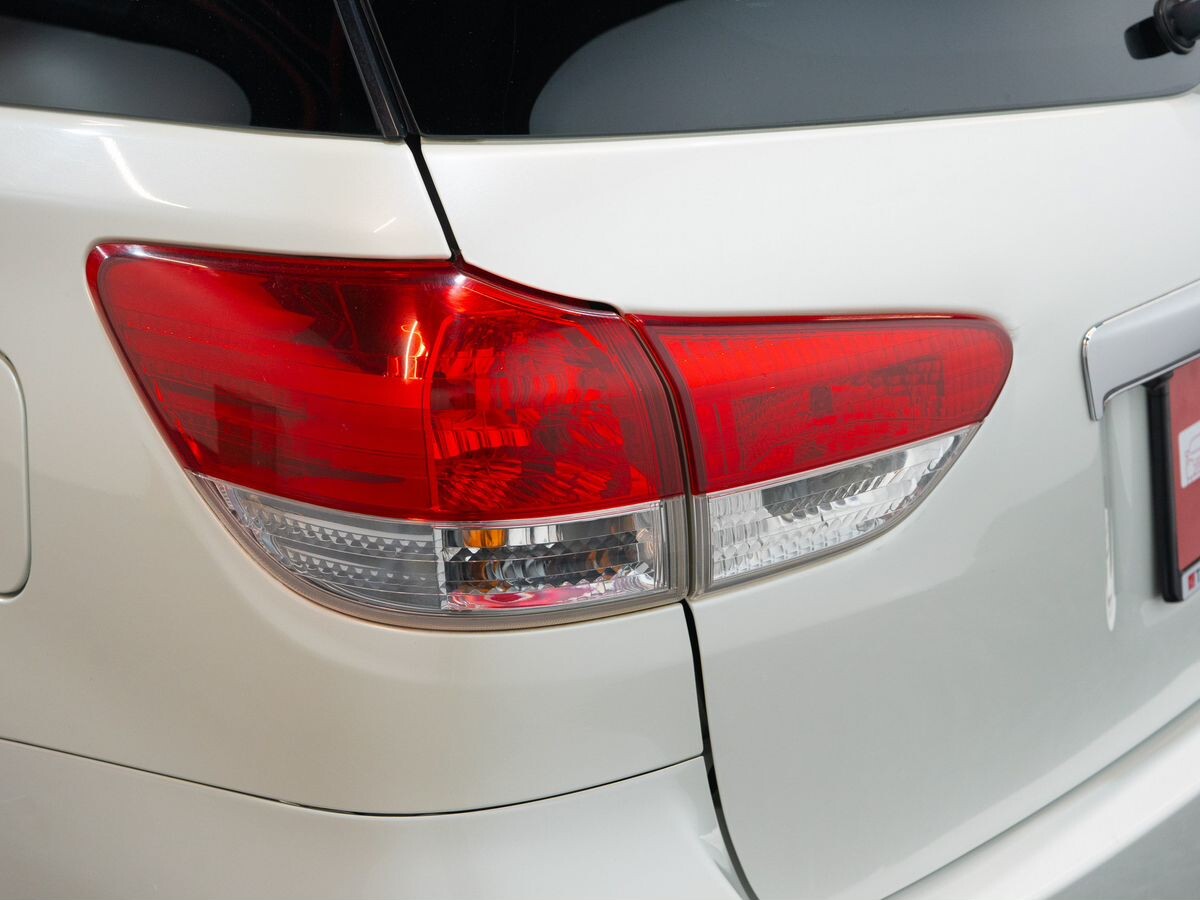 Toyota Wish 2011 - фото автомобиля