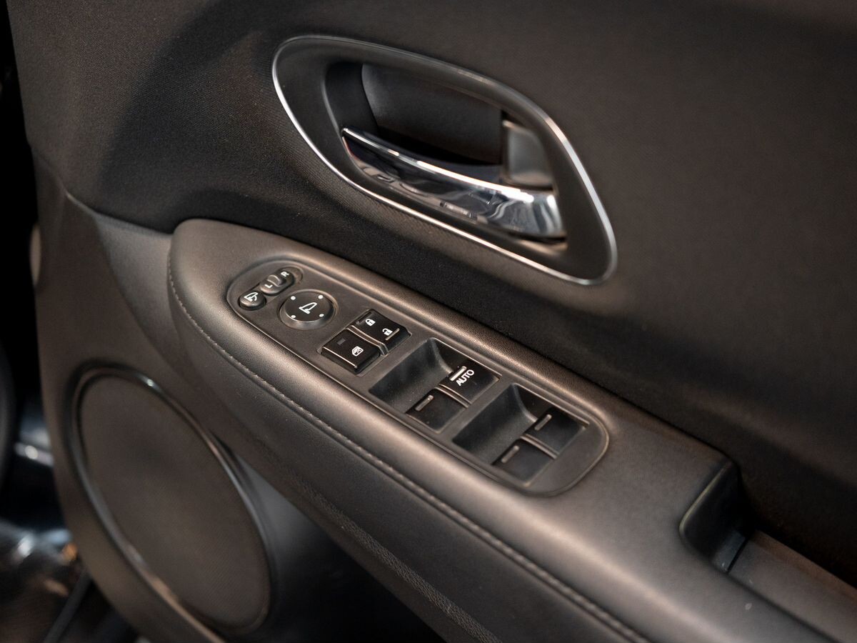 Honda Vezel 2017 - фото автомобиля