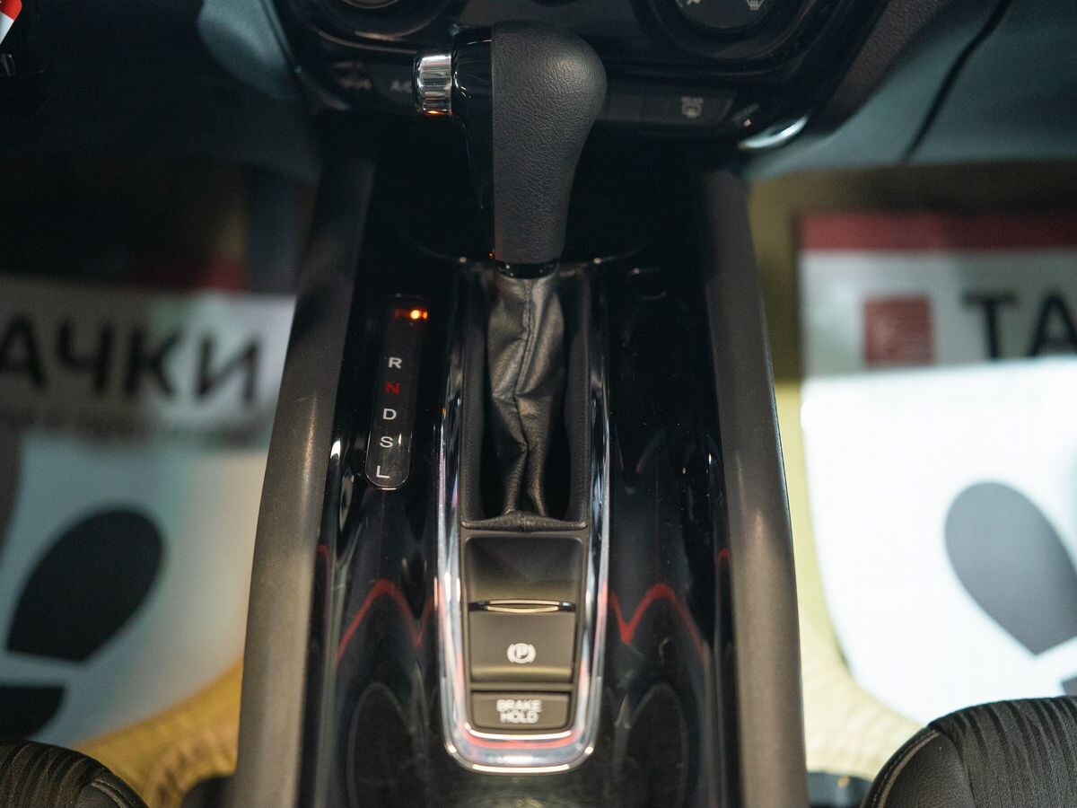 Honda Vezel 2020 - фото автомобиля