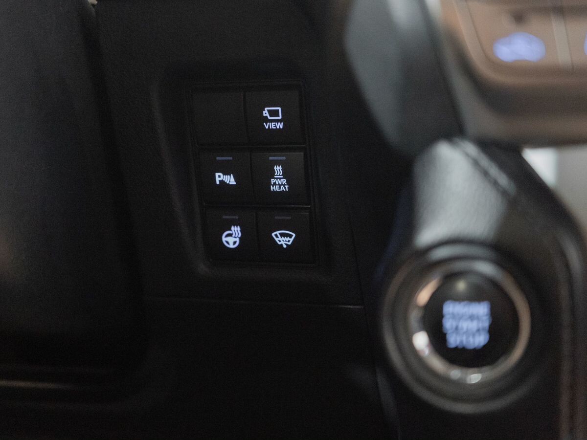 Toyota Land Cruiser Prado 2018 - фото автомобиля