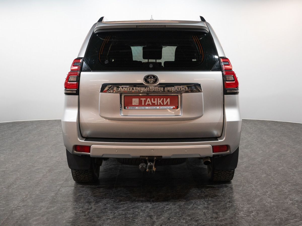 Toyota Land Cruiser Prado 2018 - фото автомобиля