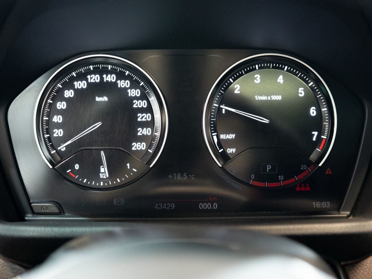 BMW X2 2020 - фото автомобиля