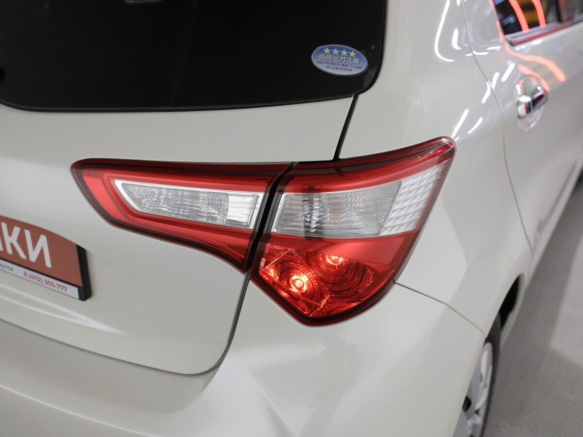 Toyota Vitz 2019 - фото автомобиля