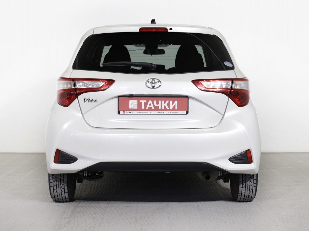 Toyota Vitz 2019 - фото автомобиля