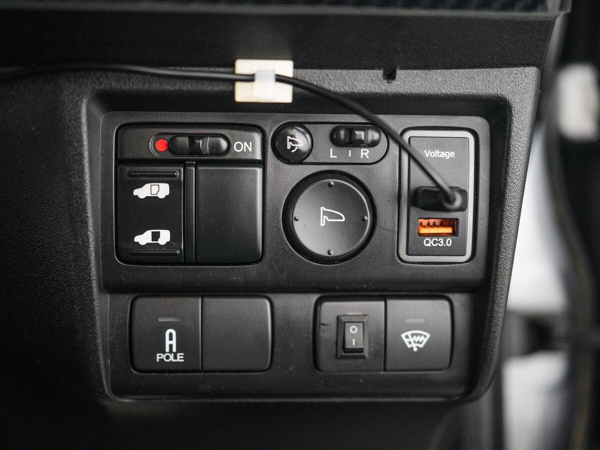 Honda Freed 2010 - фото автомобиля