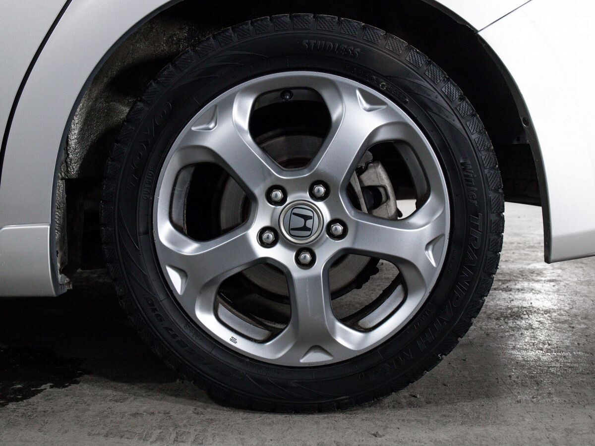 Honda Stream 2007 - фото автомобиля