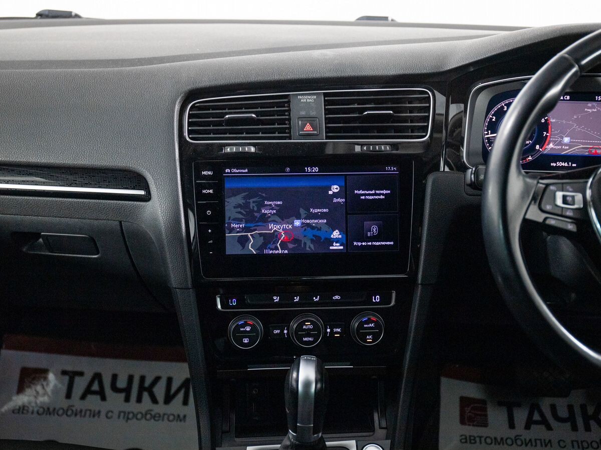 Volkswagen Golf 2018 - фото автомобиля