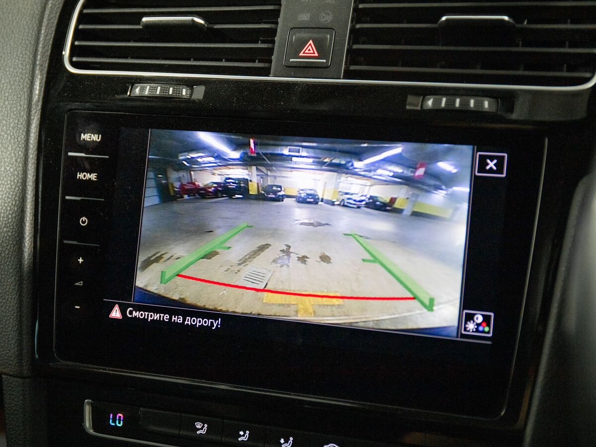 Volkswagen Golf 2018 - фото автомобиля