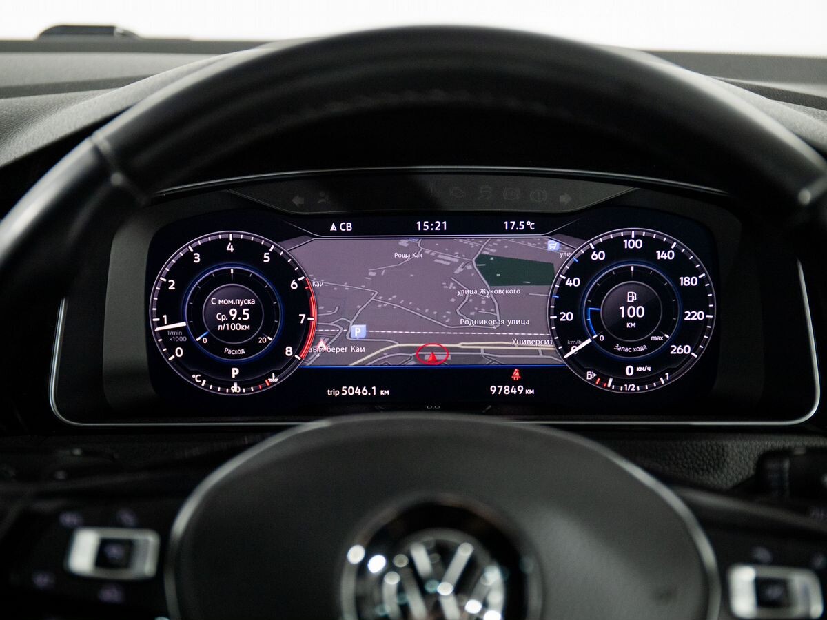 Volkswagen Golf 2018 - фото автомобиля