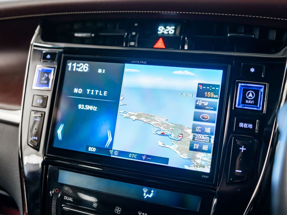 Toyota Harrier 2017 - фото автомобиля