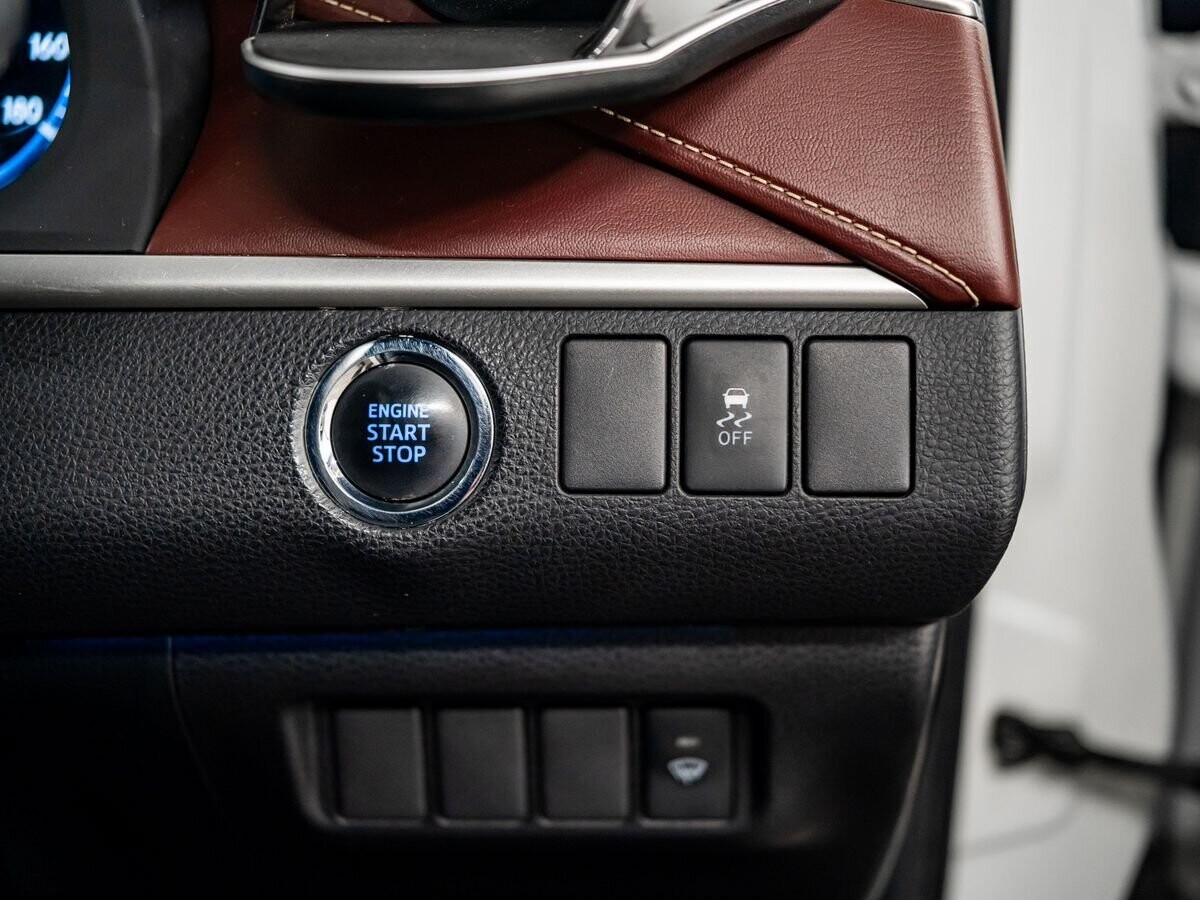 Toyota Harrier 2017 - фото автомобиля