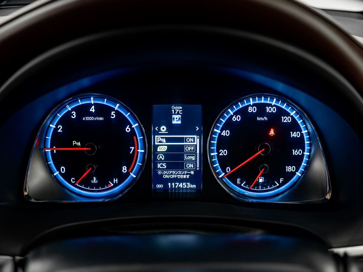 Toyota Harrier 2017 - фото автомобиля