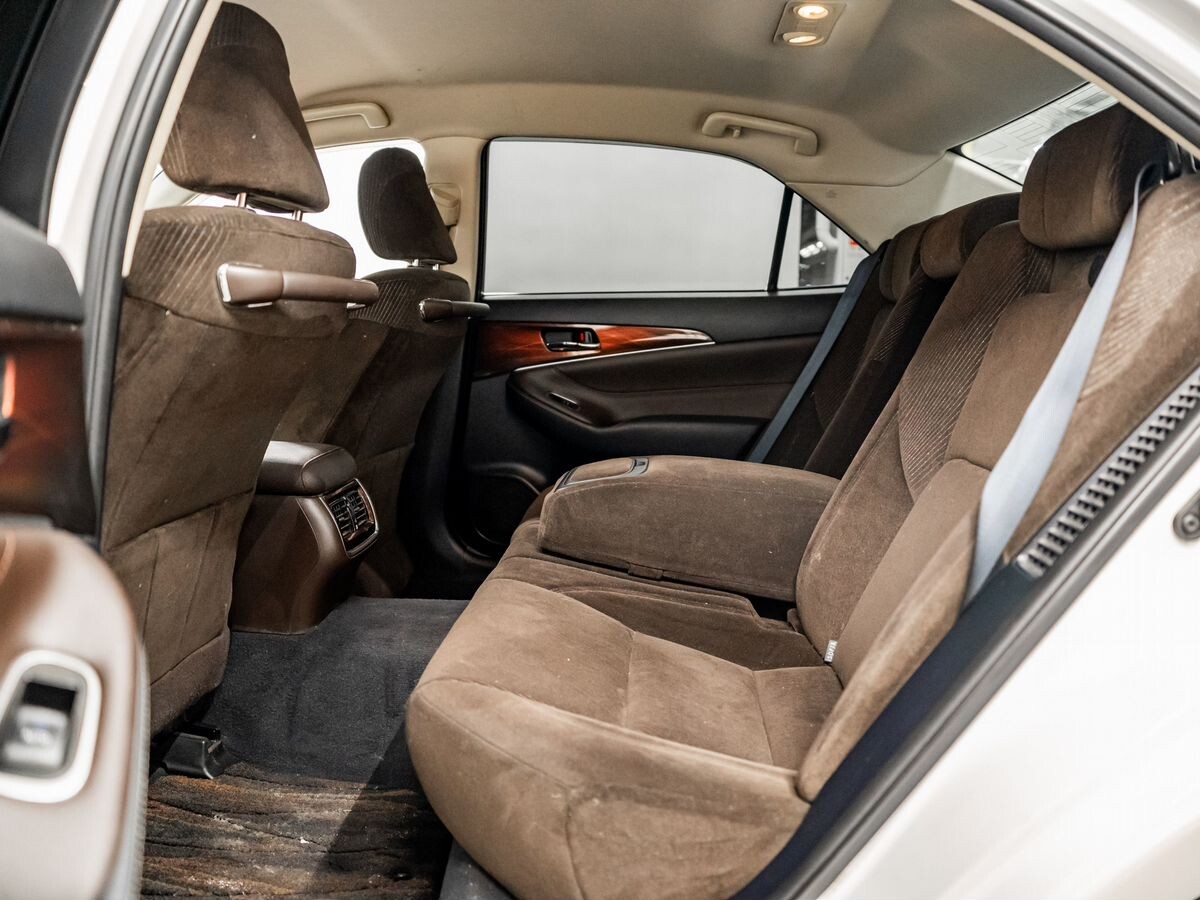 Toyota Crown 2014 - фото автомобиля