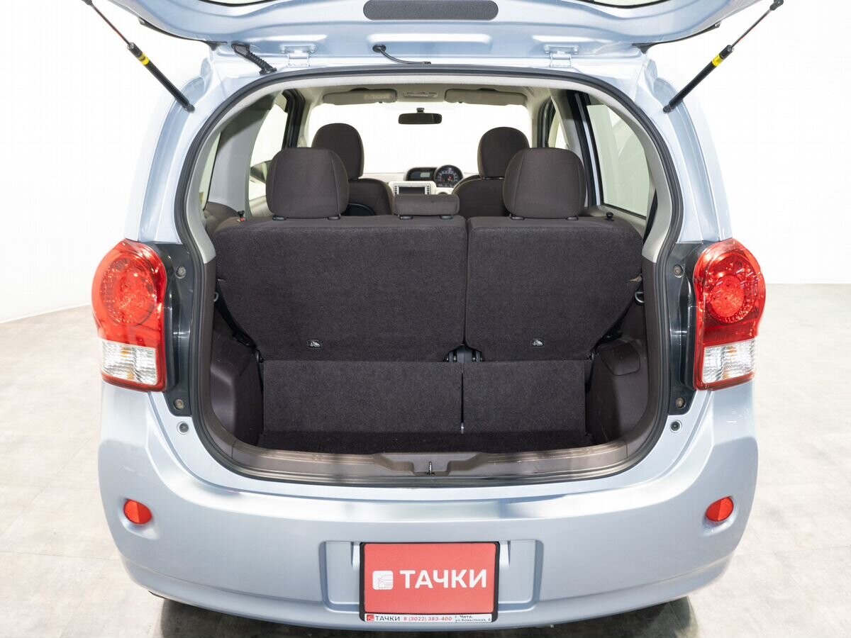 Toyota Porte 2012 - фото автомобиля