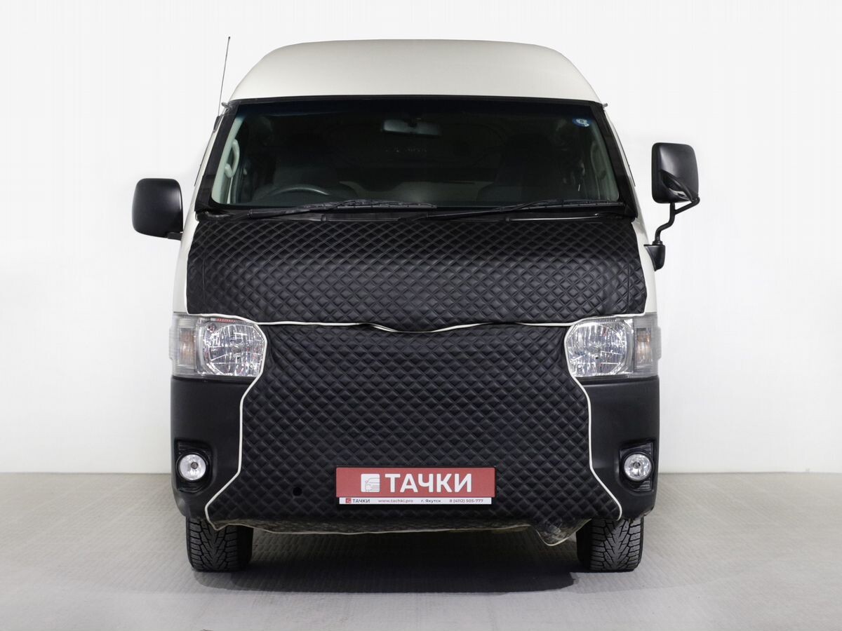 Toyota HiAce 2017 - фото автомобиля