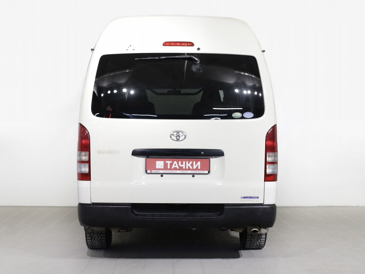 Toyota HiAce 2017 - фото автомобиля
