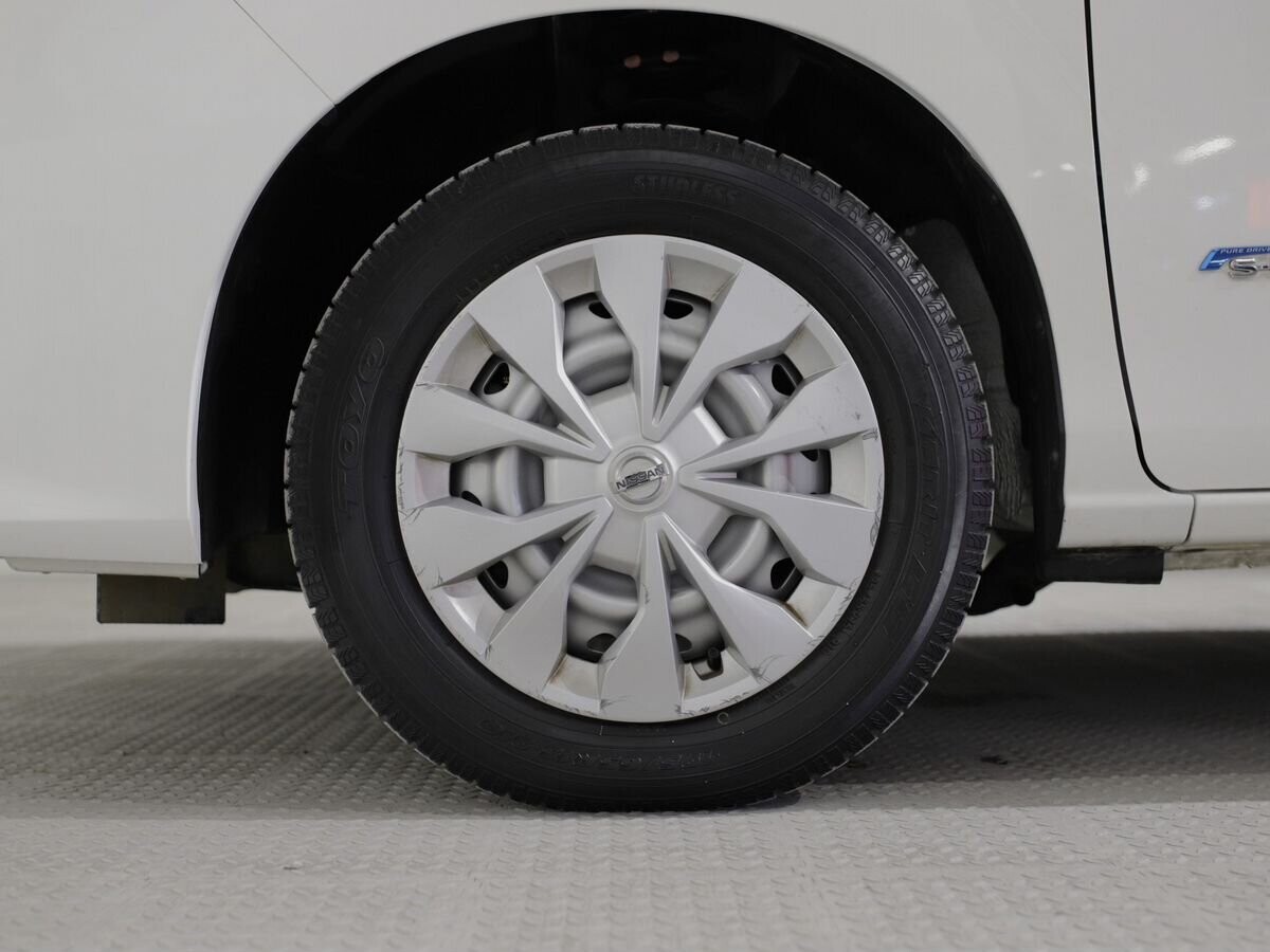 Nissan Serena 2017 - фото автомобиля