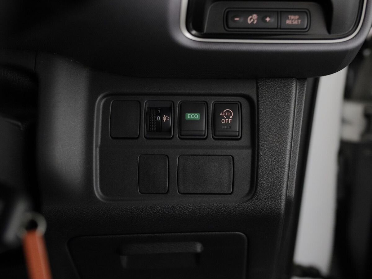 Nissan Serena 2017 - фото автомобиля