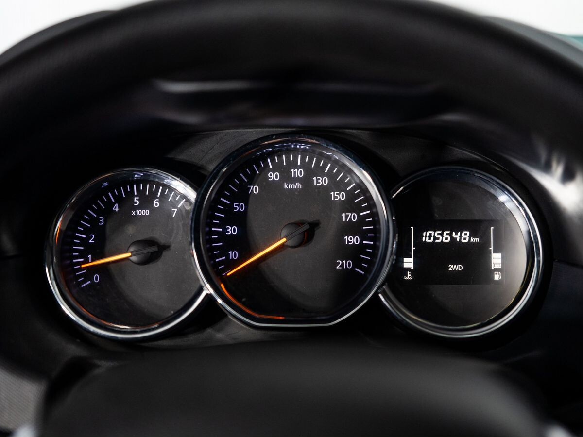 Renault Duster 2020 - фото автомобиля