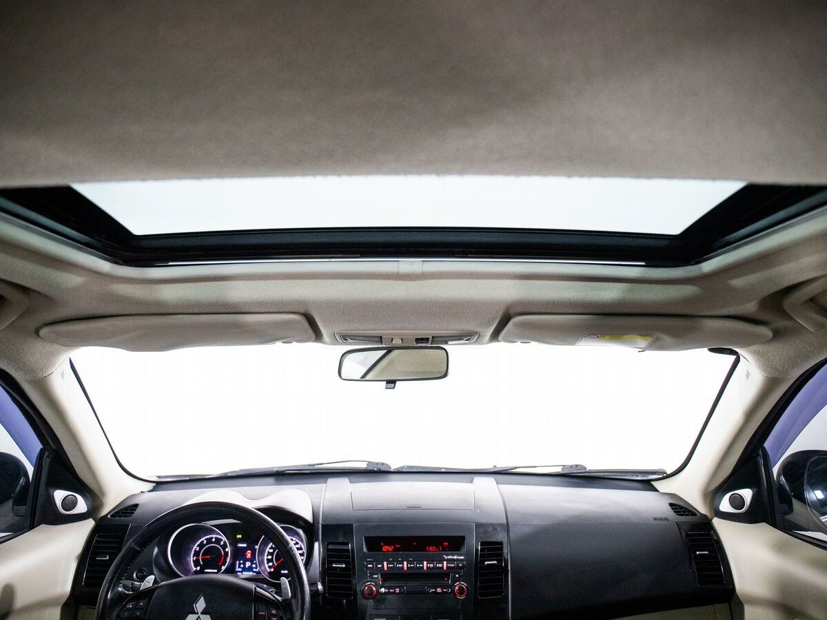 Mitsubishi Outlander 2008 - фото автомобиля