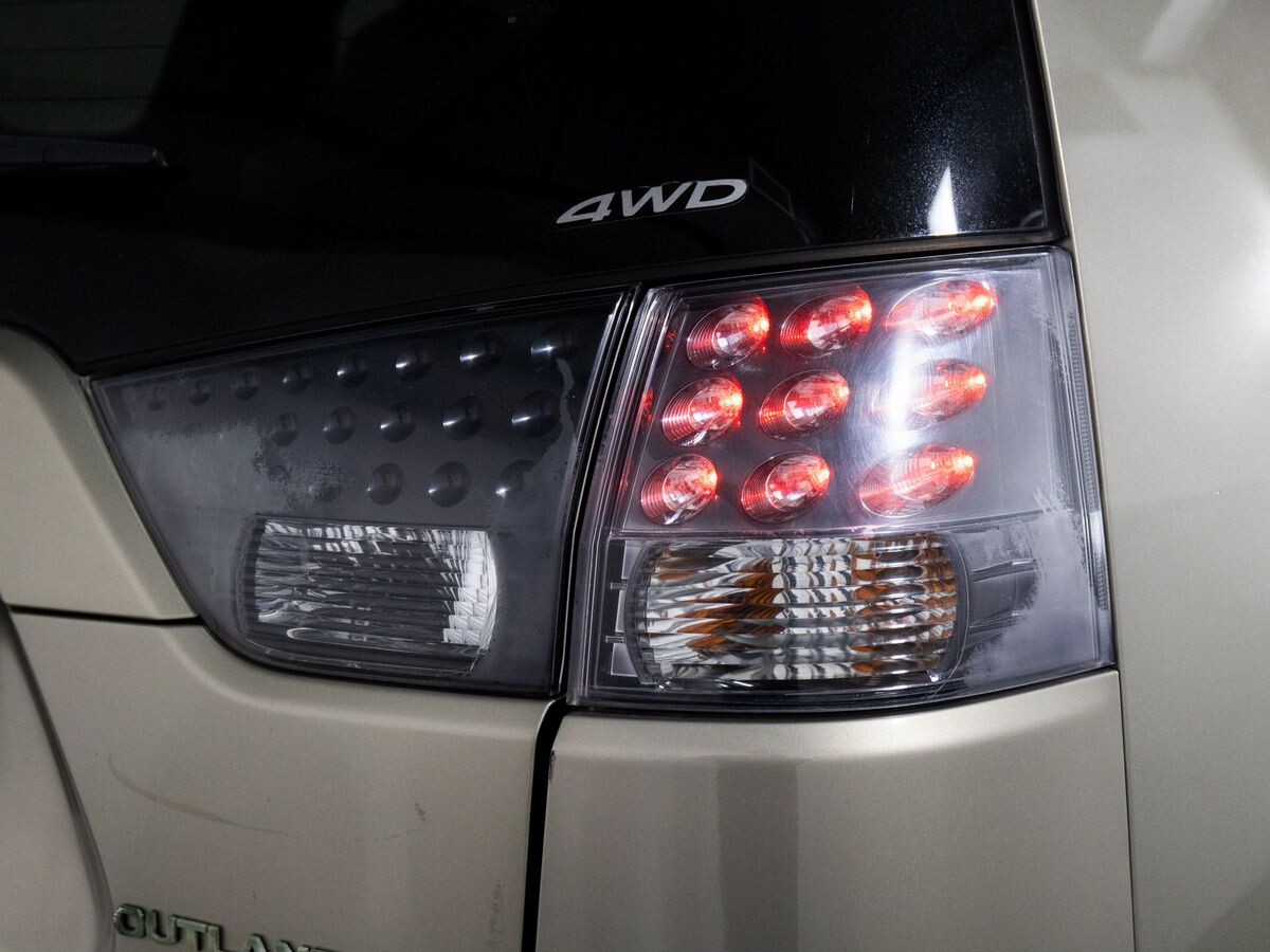 Mitsubishi Outlander 2008 - фото автомобиля