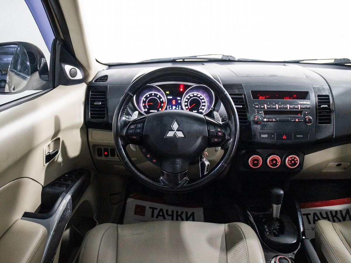 Mitsubishi Outlander 2008 - фото автомобиля