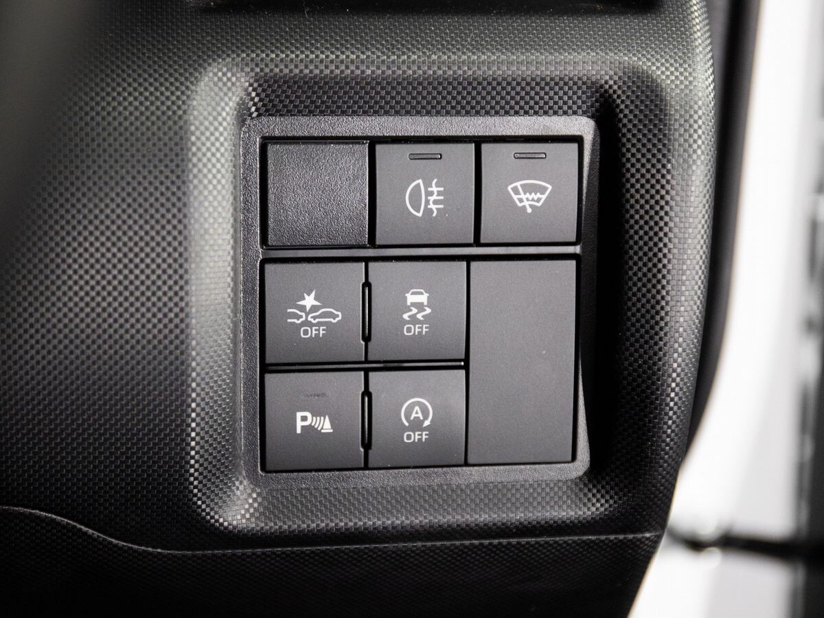 Daihatsu Rocky 2021 - фото автомобиля