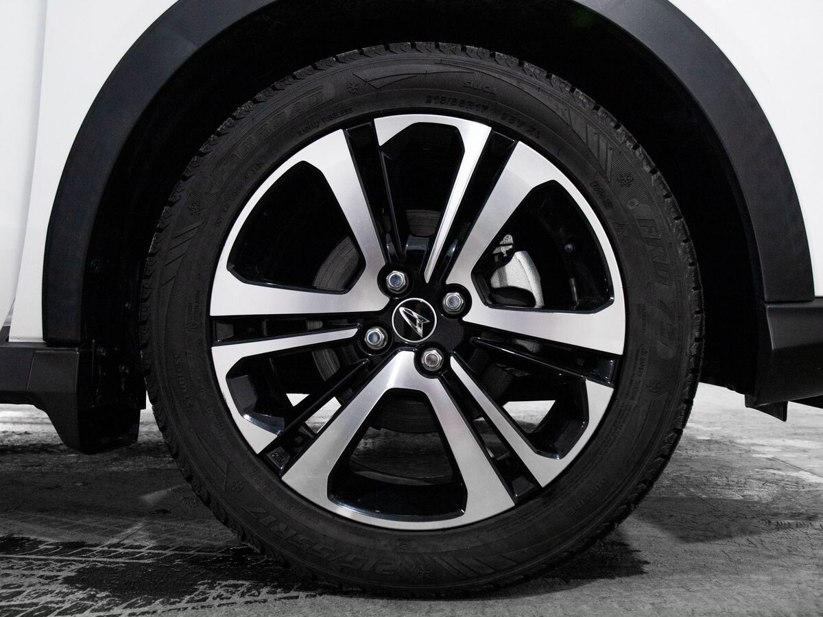 Daihatsu Rocky 2021 - фото автомобиля