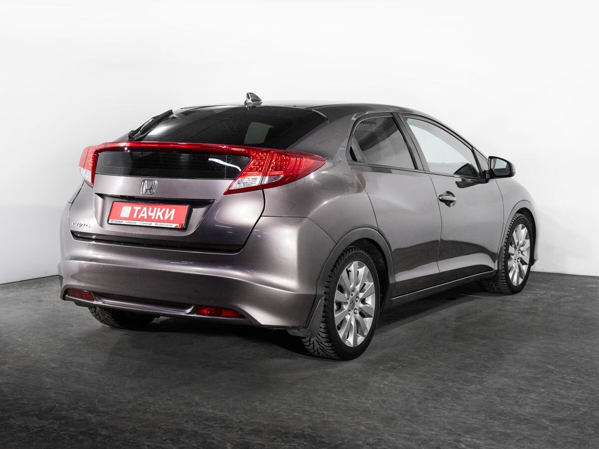 Honda Civic 2012 - фото автомобиля