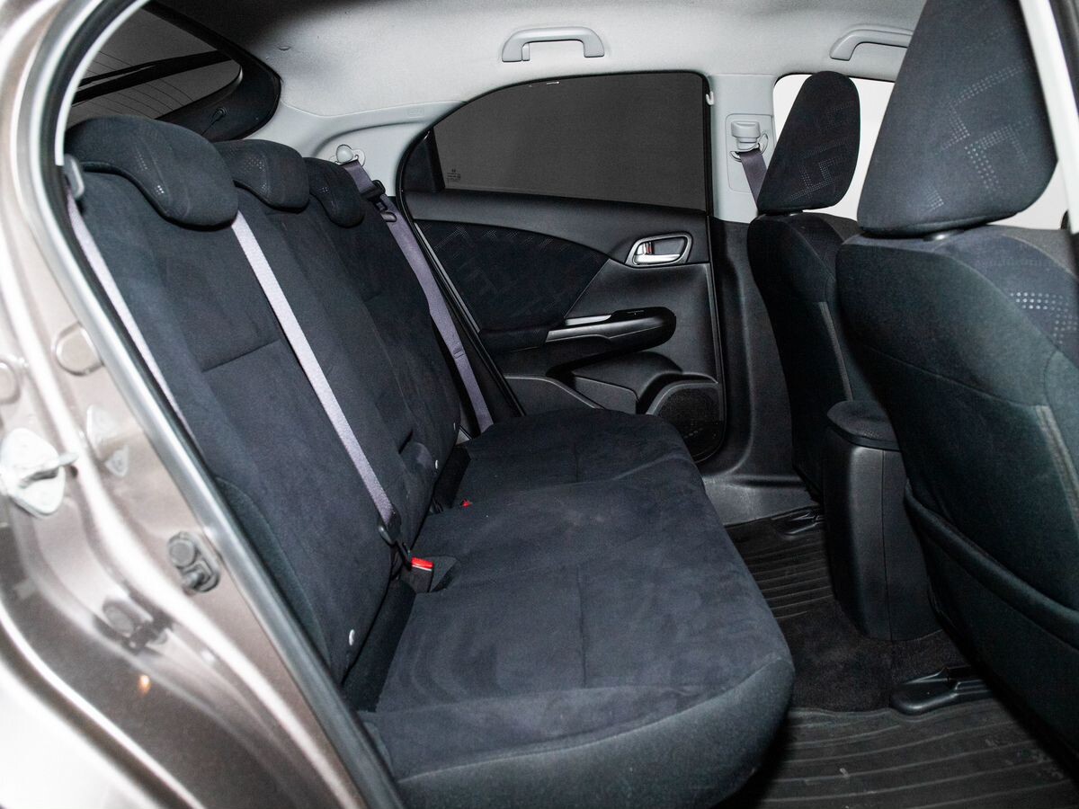 Honda Civic 2012 - фото автомобиля